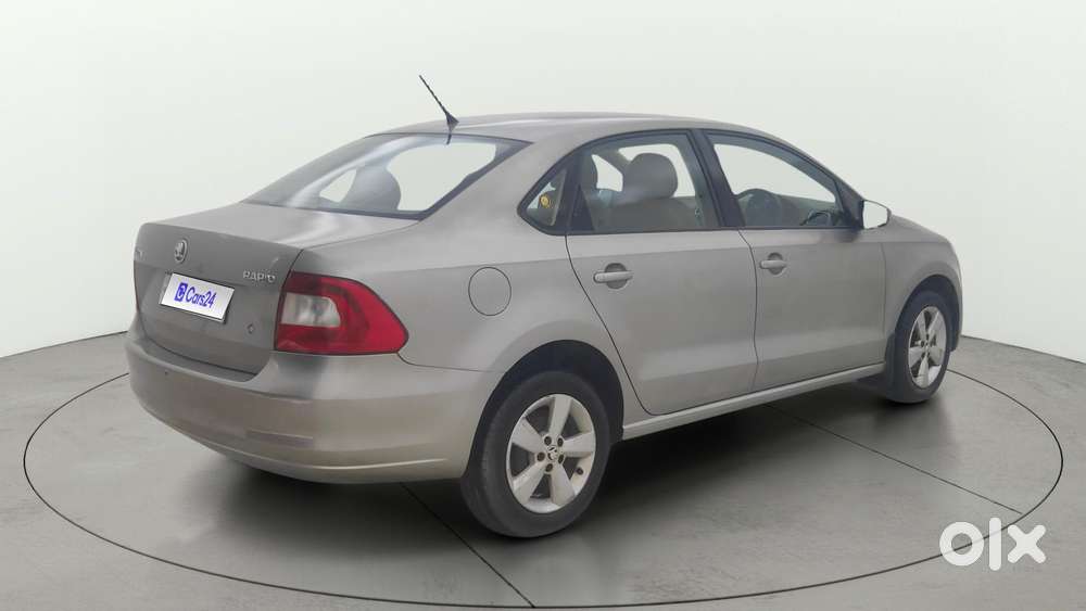 Skoda Rapid 1.6 Mpi Ambition, 2016, Petrol