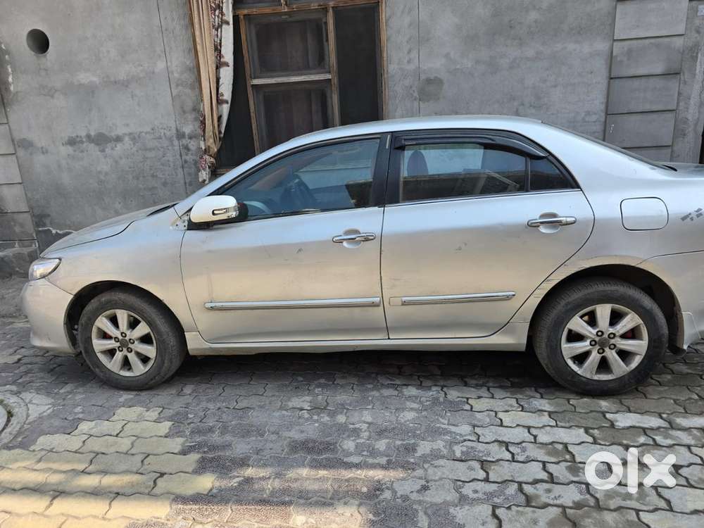Toyota Corolla Altis 2010 Model