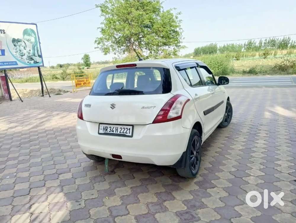 Maruti Suzuki Swift 2016 Petrol 76000 Km Driven