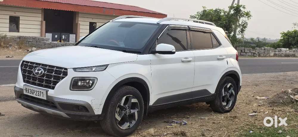 Hyundai Venue 2019 Diesel 52000 Km Driven