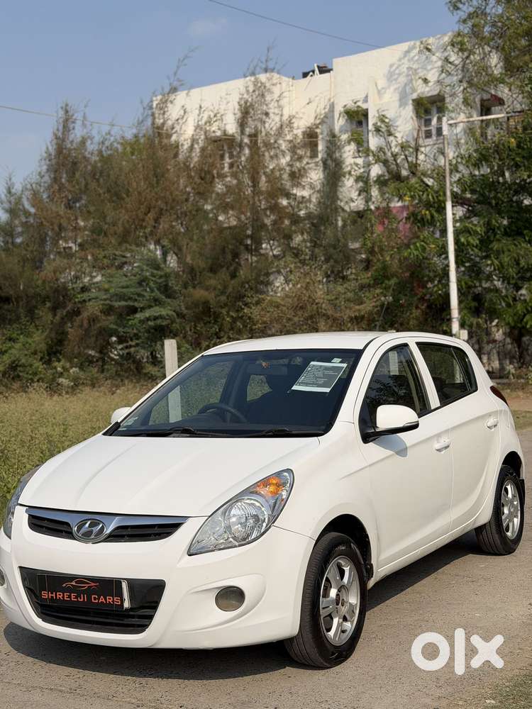 Hyundai I20 2010-2012 1.2 Sportz Option, 2011, Petrol