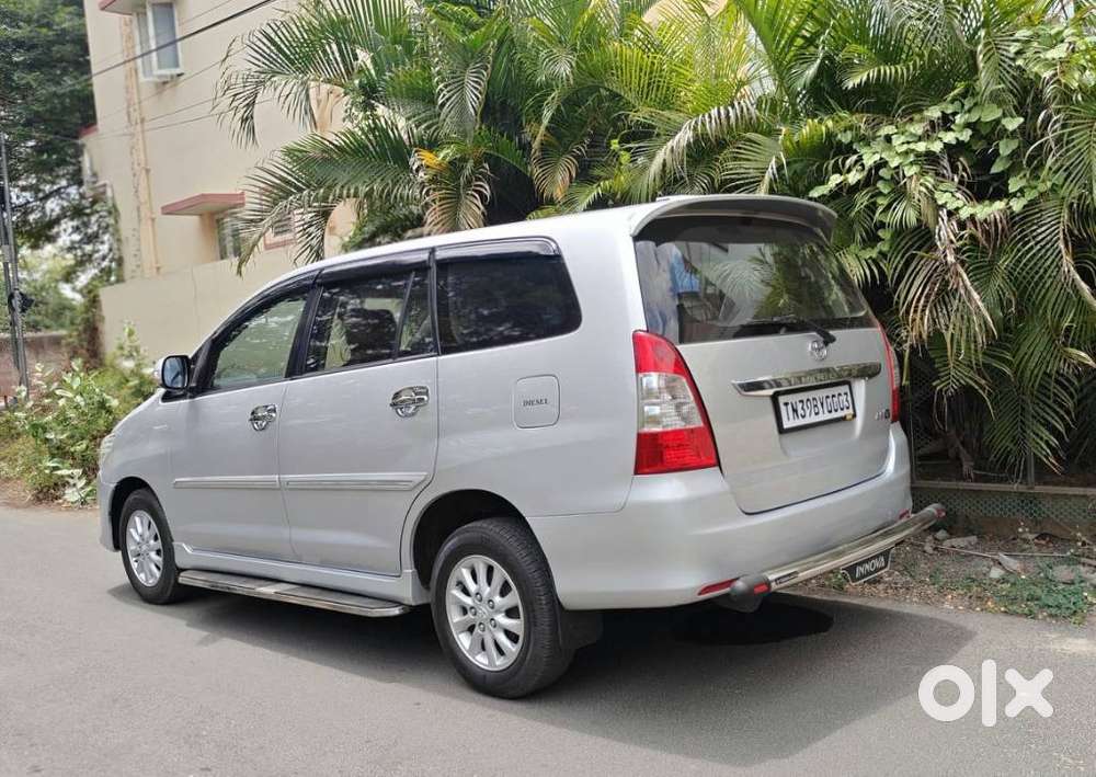 Toyota Innova 2.5 Vx (diesel) 8 Seater Bs Iv, 2013, Diesel