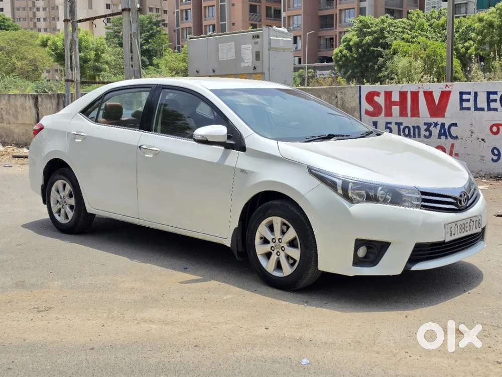 Toyota Corolla Altis 1.8 G, 2016, Petrol