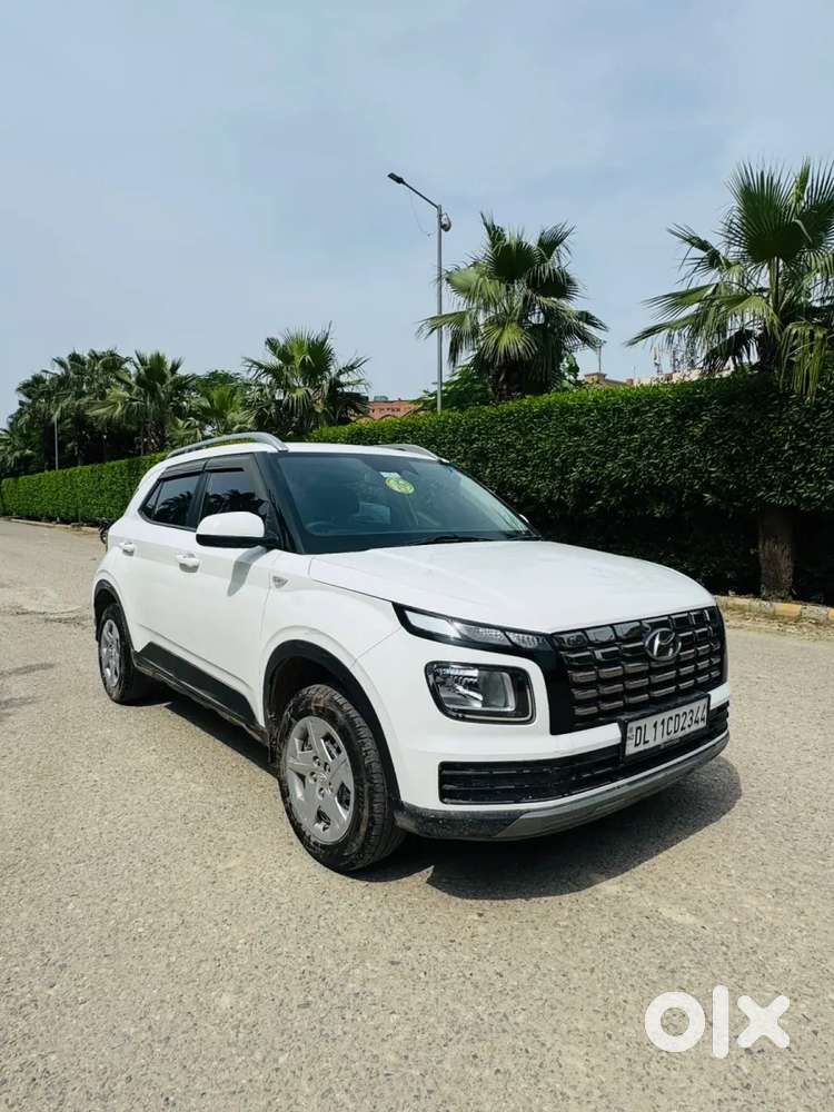 Hyundai Venue S 1.2 Petrol, 2022, Petrol