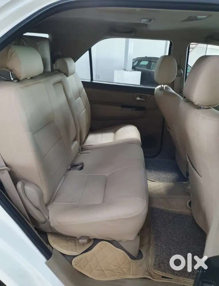 Fortuner Excellent Condition Chilled Ac Brand New Tyre Touch Screen