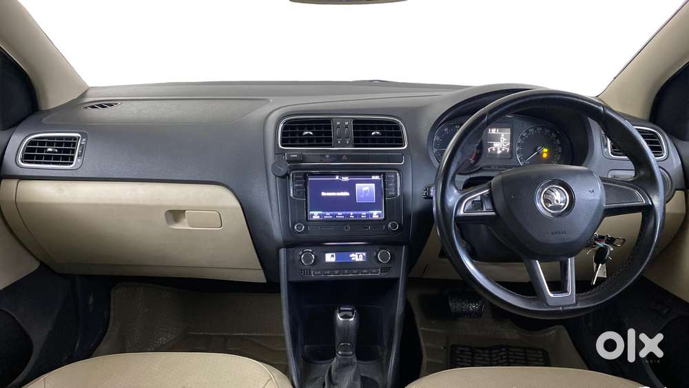 Skoda Rapid 1.6 Mpi At Style, 2018, Petrol