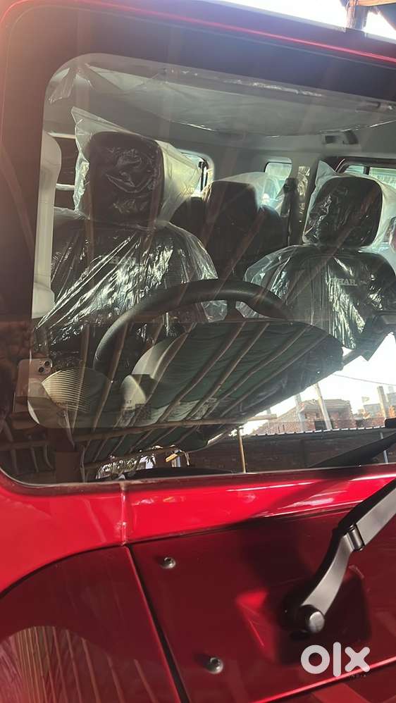 Mahindra Thar Roxx Petrol 2025
