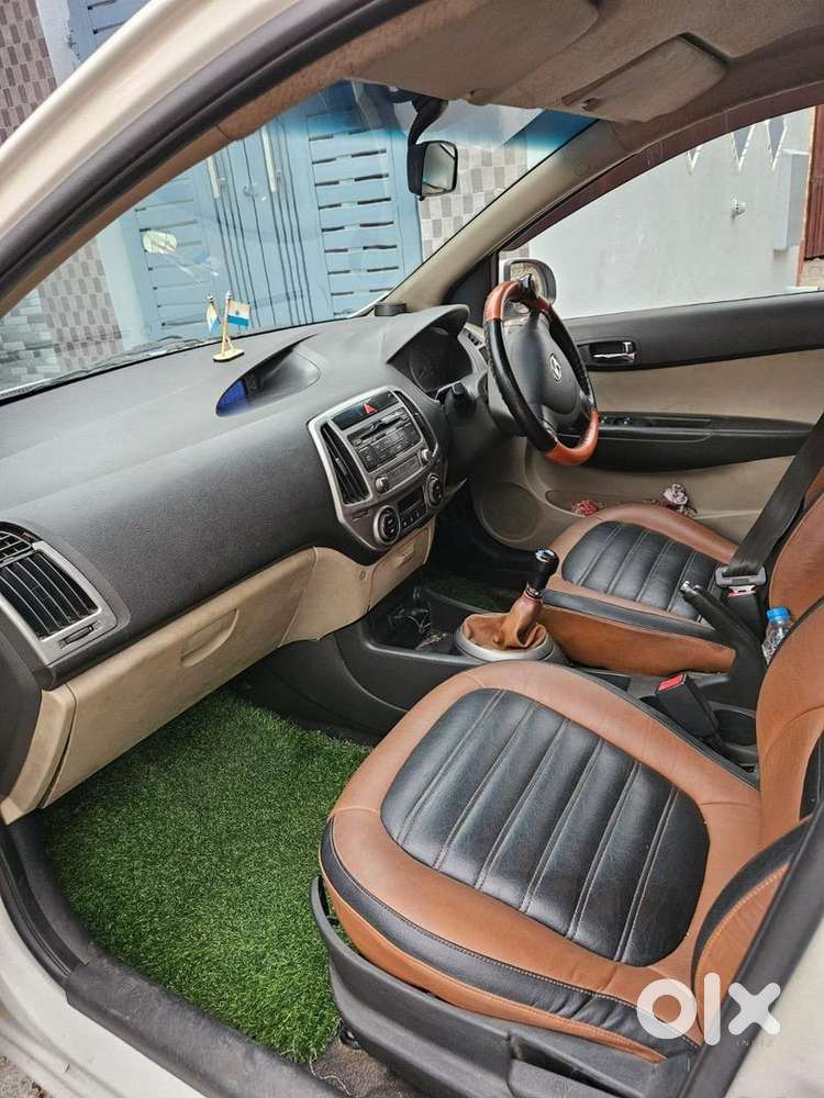 Hyundai I20 2013 Cng & Hybrids Well Maintained