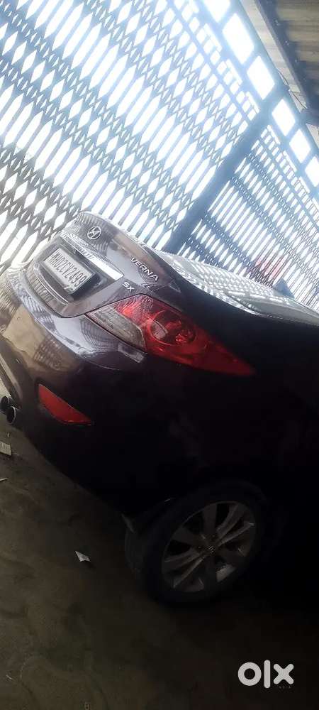 Hyundai Verna 2012