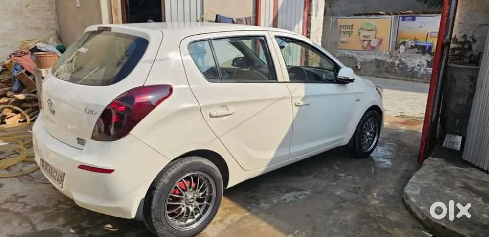 Hyundai I20 2012 Cng & Hybrids 82000 Km Driven