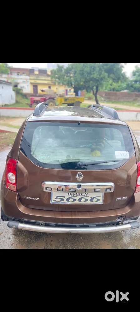 2016 Duster बिल्कुल नई जैसी है, सभी 4 टायर और बैटरी भी नई - 3.85 लाख