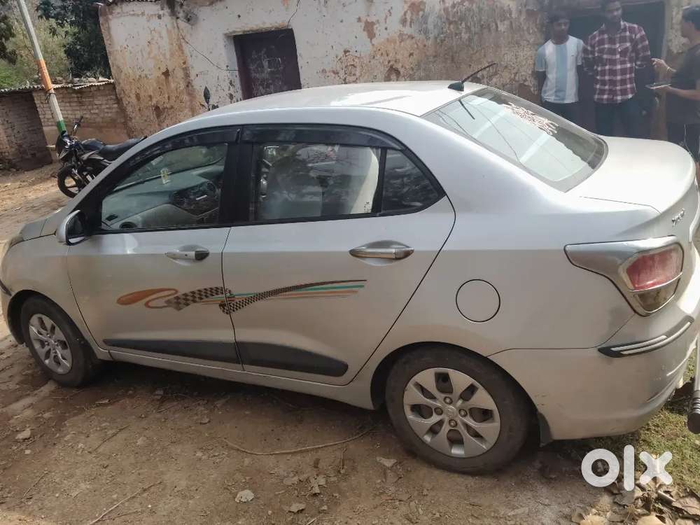 Hyundai Xcent 2016 Diesel 200000 Km Driven