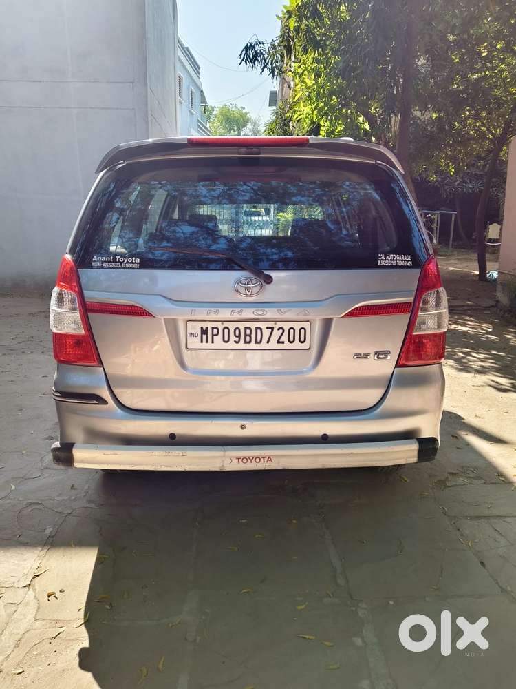 Toyota Innova 2.5 G (diesel) 7 Seater Bs Iv, 2015, Diesel