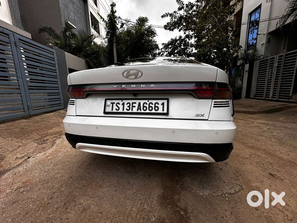 Hyundai Verna Petrol 2023