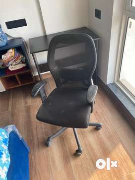 Olx deals ergonomic chair