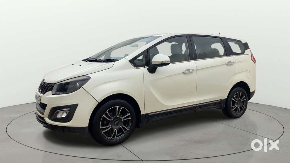 Mahindra Marazzo M8, 2018, Diesel