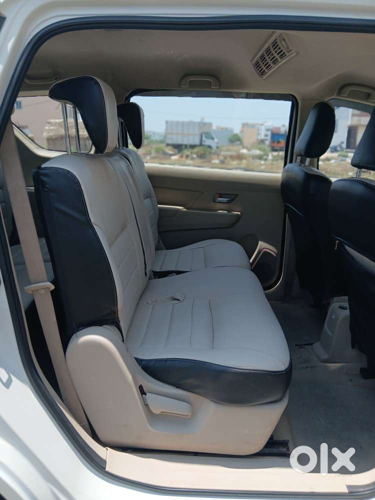 Maruti Suzuki Ertiga 2022-2023 Vxi Cng, 2022, Cng & Hybrids