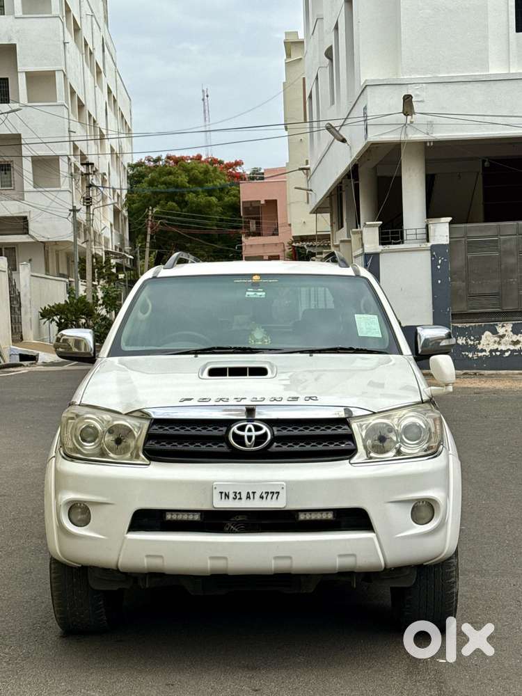 Toyota Fortuner 3.0 4x4 Manual, 2011, Diesel