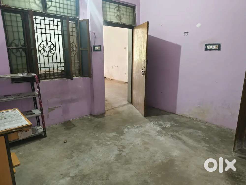 Room available for rent