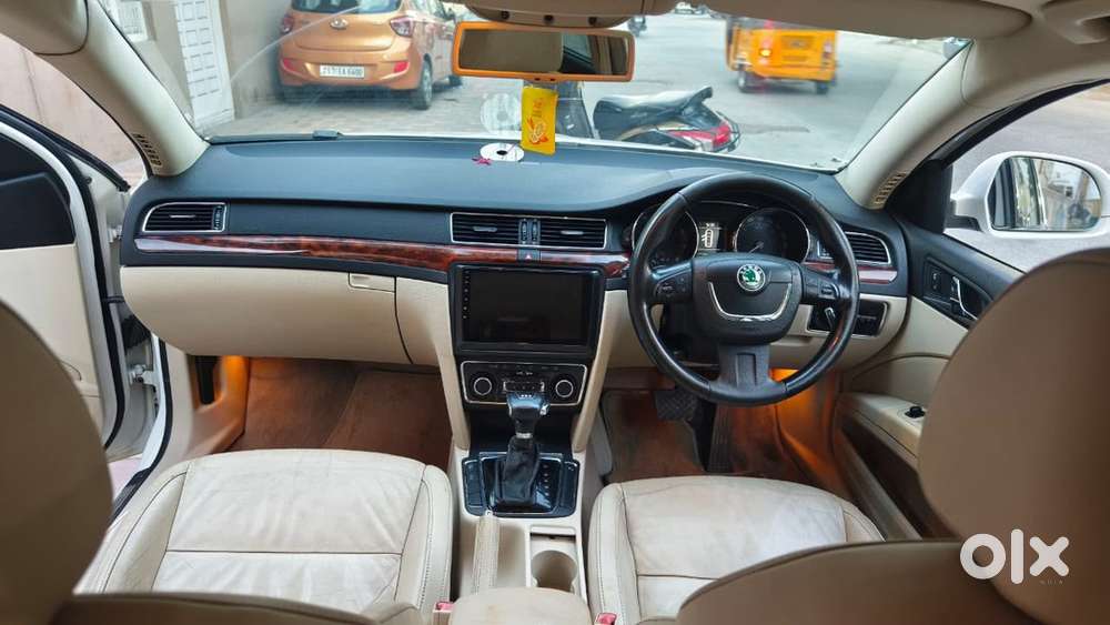 Skoda Superb 2010 Petrol Well Maintained