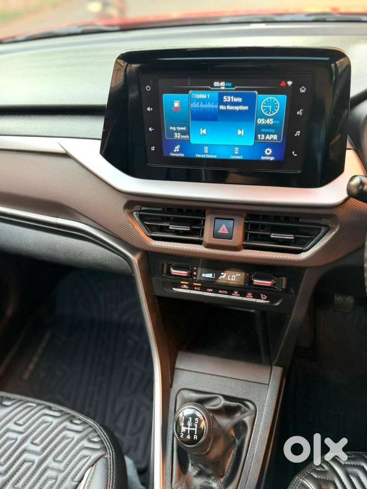 Maruti Suzuki Brezza 2024 Cng & Hybrids 12000 Km Driven