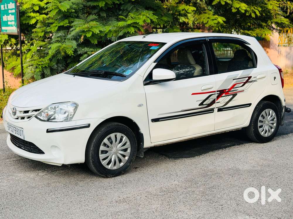 Toyota Etios Liva G Exclusive, 2013, Petrol