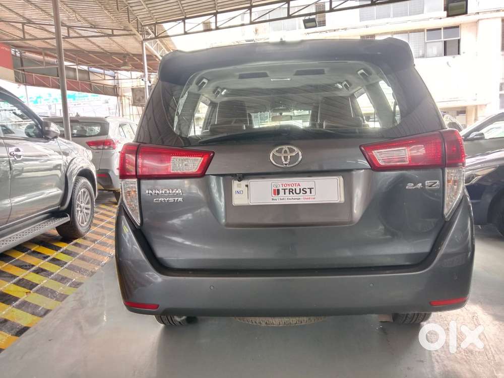 Toyota Innova Crysta 2.7 Zx At, 2022, Diesel