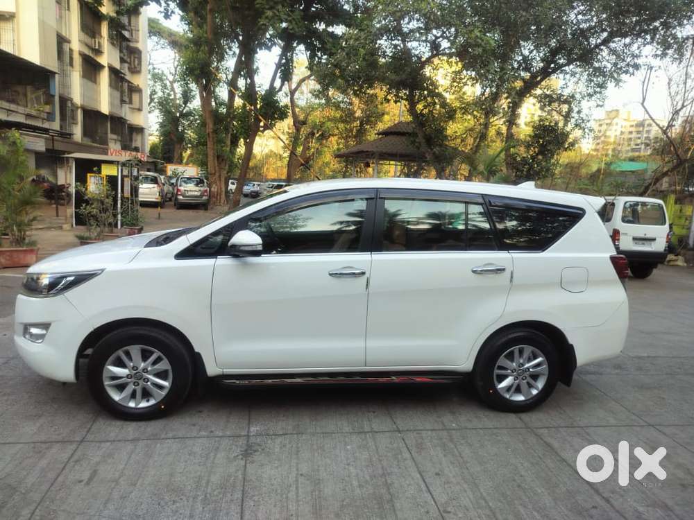 Toyota Innova Crysta [2020-ongoing] 2.4 Gx 8 Str, 2017, Diesel