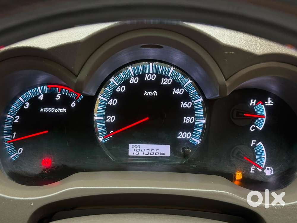 Toyota Fortuner 4x2 Manual, 2013, Diesel