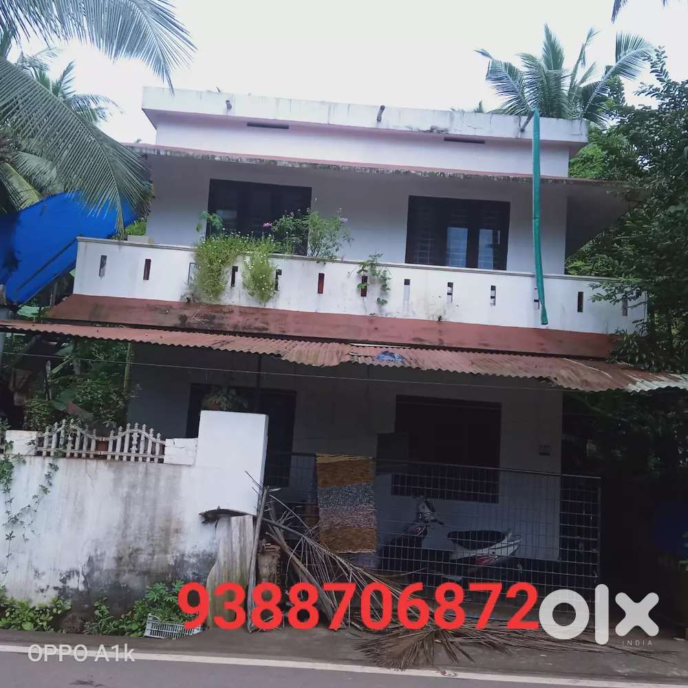 Second floor House for rent at pantheerankave athani For Rent Houses