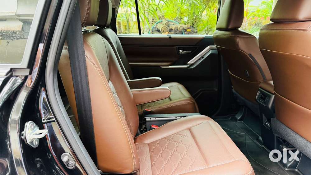 Toyota Innova Hycross 2.0 Zx (o) Hybrid 7 Str, 2023, Petrol