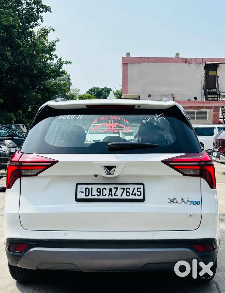 Mahindra Xuv700 2.0 Ax 5 Petrol At Str, 2022, Petrol