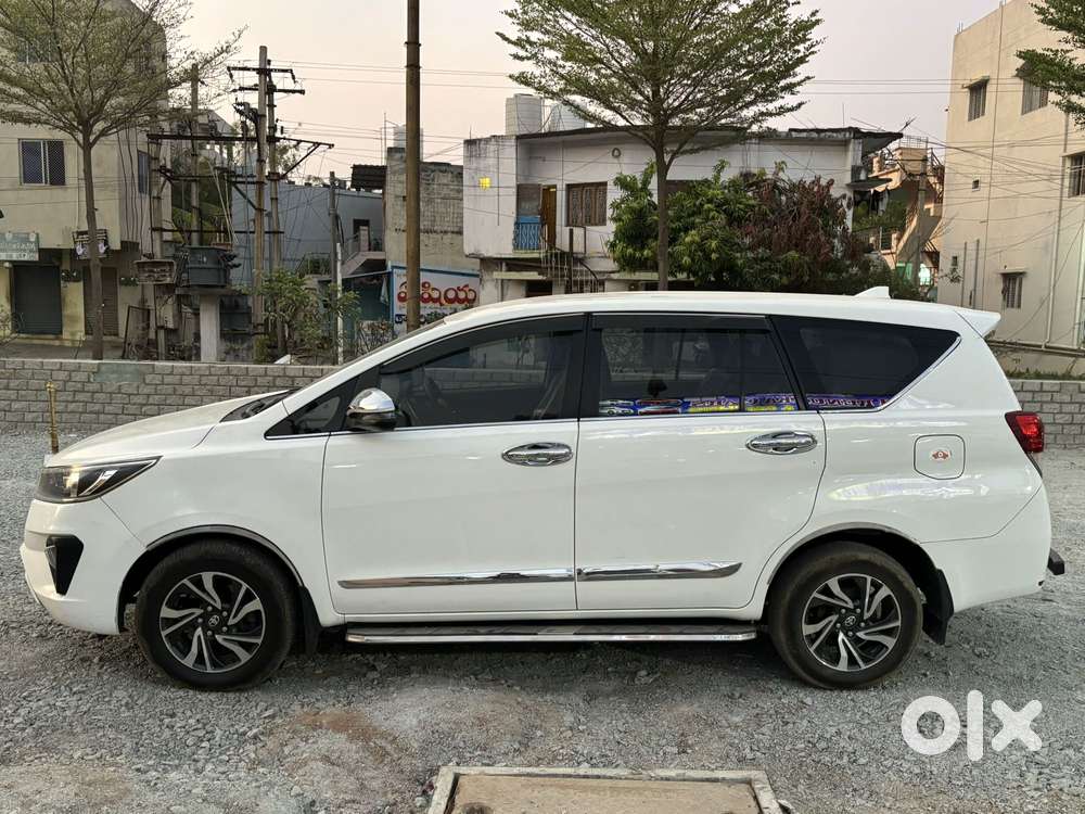 Toyota Innova Crysta 2.4 G Mt 8s, 2021, Diesel