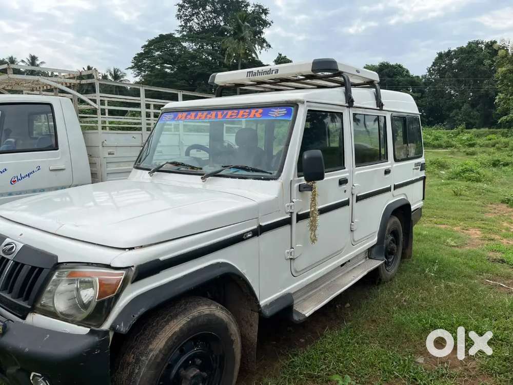 Mahindra Bolero Neo 14