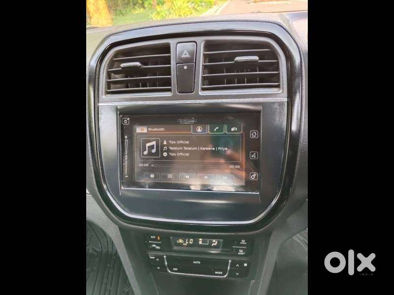 Maruti Suzuki Brezza Zdi+ Dual Tone, 2017, Diesel