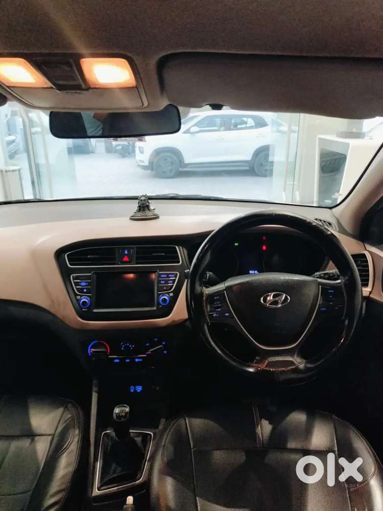 Hyundai I20 Sportz 1.2 Ivt, 2020, Petrol