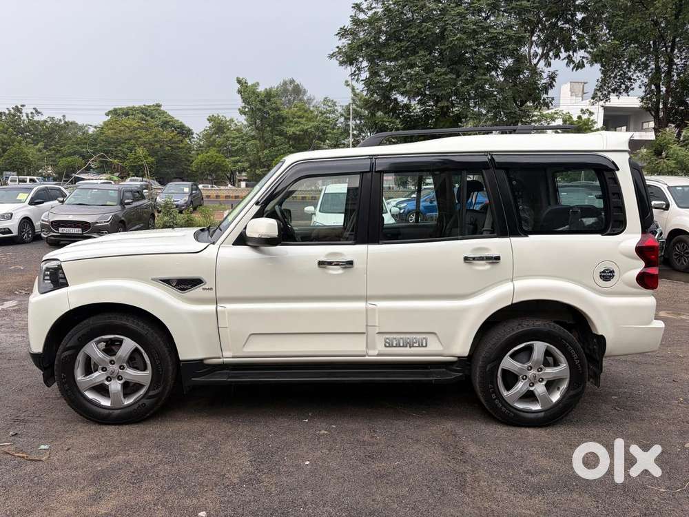 Mahindra Scorpio S11 Mt 7s, 2021, Diesel