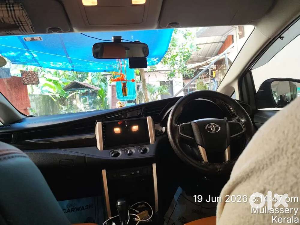 Toyota Innova Crysta 2016 Variant