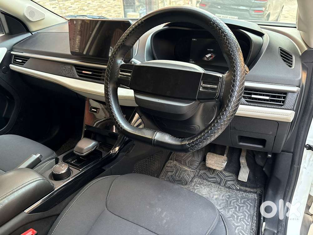 Tata Nexon Creative Plus S 1.2 Revotron Petrol 6 Amt Dt, 2024, Petro..