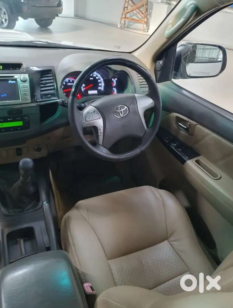 Fortuner Excellent Condition Chilled Ac Brand New Tyre Touch Screen