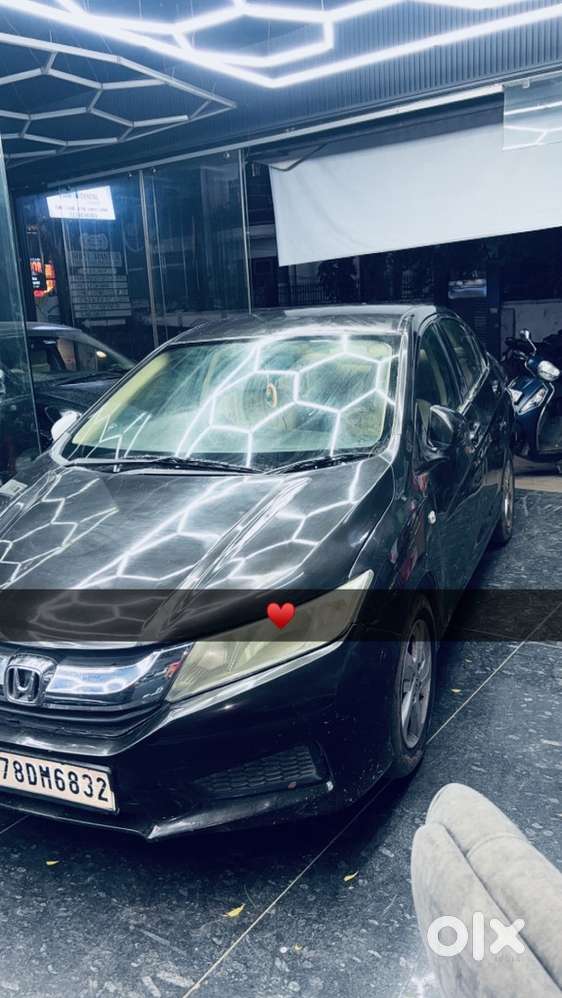 Well Mainted Honda City 2014 Diesel 80000 Km Driven