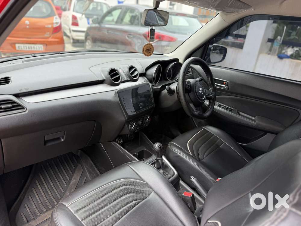 Maruti Suzuki Swift Vxi + Manual, 2022, Petrol