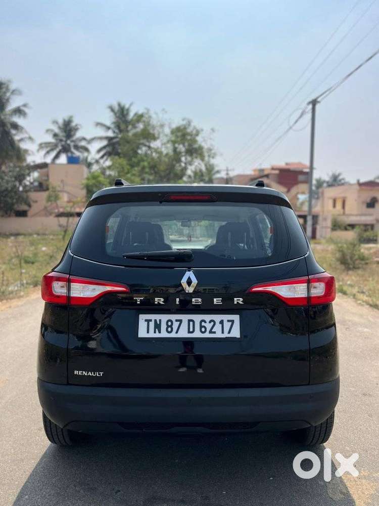 Renault Triber Rxz, 2023, Petrol