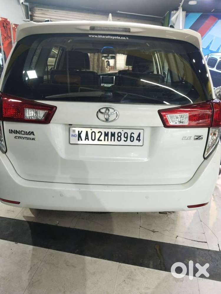 Toyota Innova Crysta 2.8z Automatic, 2017, Diesel