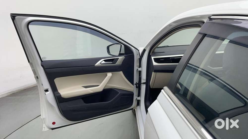 Volkswagen Virtus Highline Plus 1.0 Tsi At, 2024, Petrol