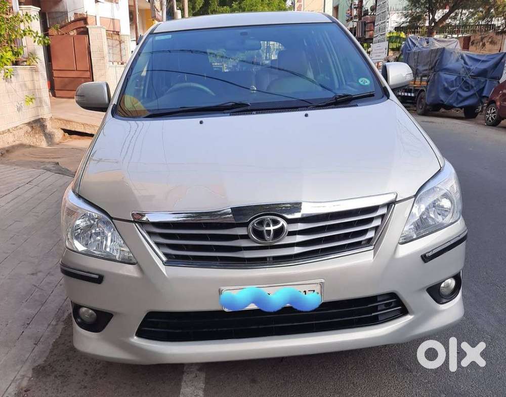 Toyota Innova 2.5 Ev (diesel) Ps 8 Seater Bs Iv, 2013, Diesel