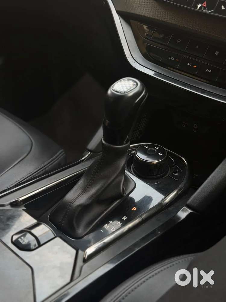 Tata Safari, 2022, Diesel