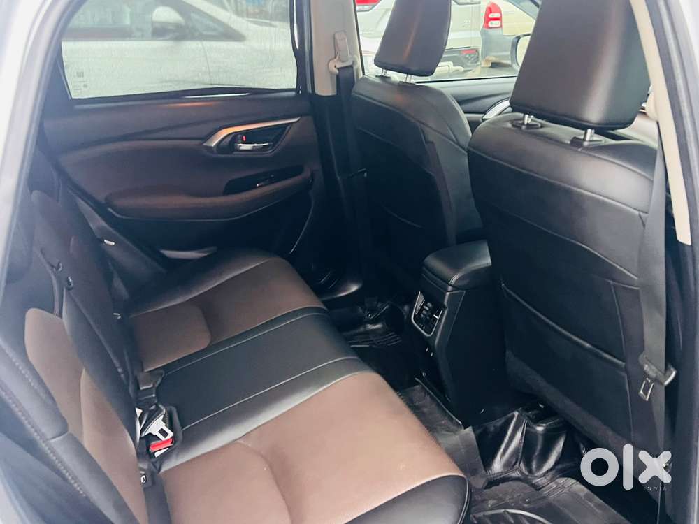 Toyota Urban Cruiser Hyryder 1.5 V Hybrid, 2024, Cng & Hybrids