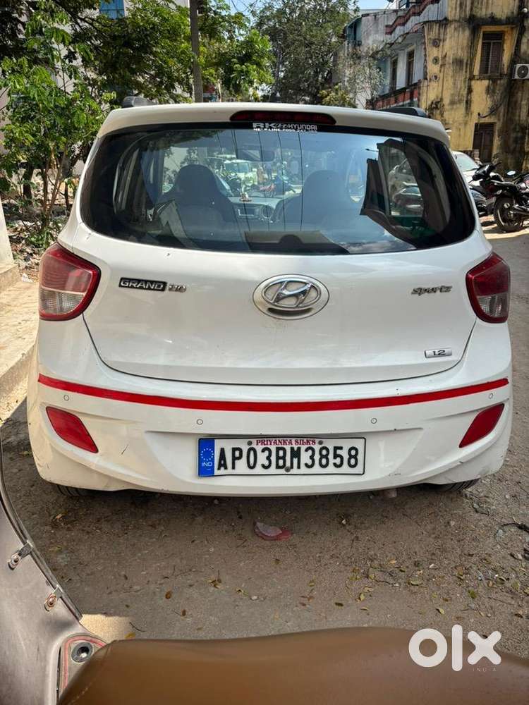 Hyundai Grand I10 2014 Petrol Well Maintained