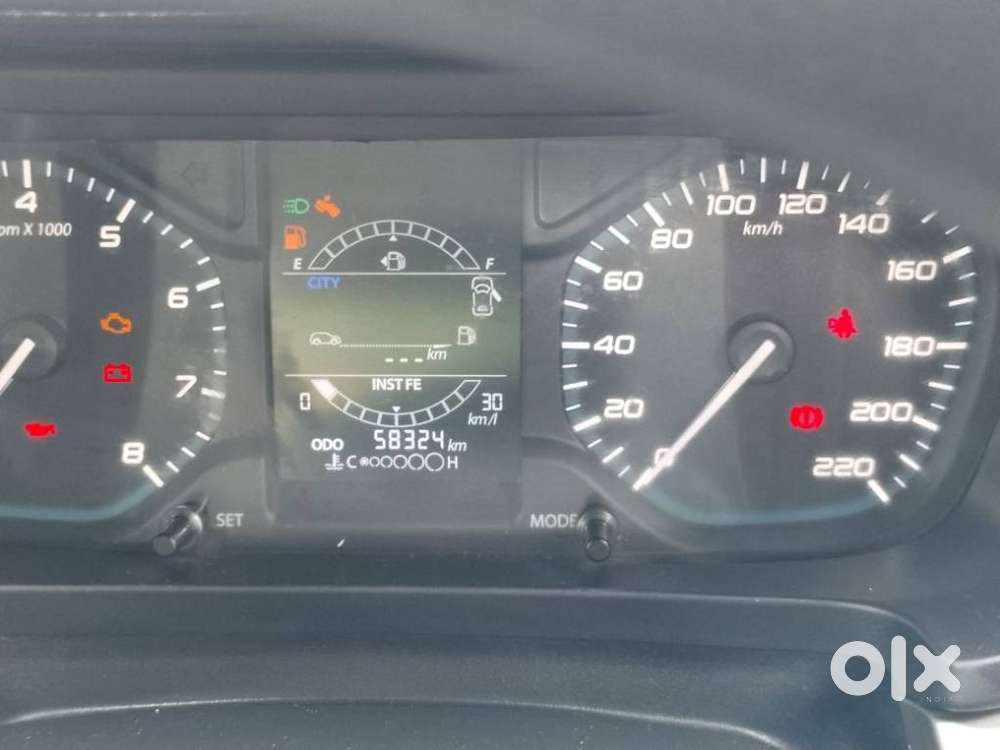 Tata Altroz Xz, 2023, Petrol